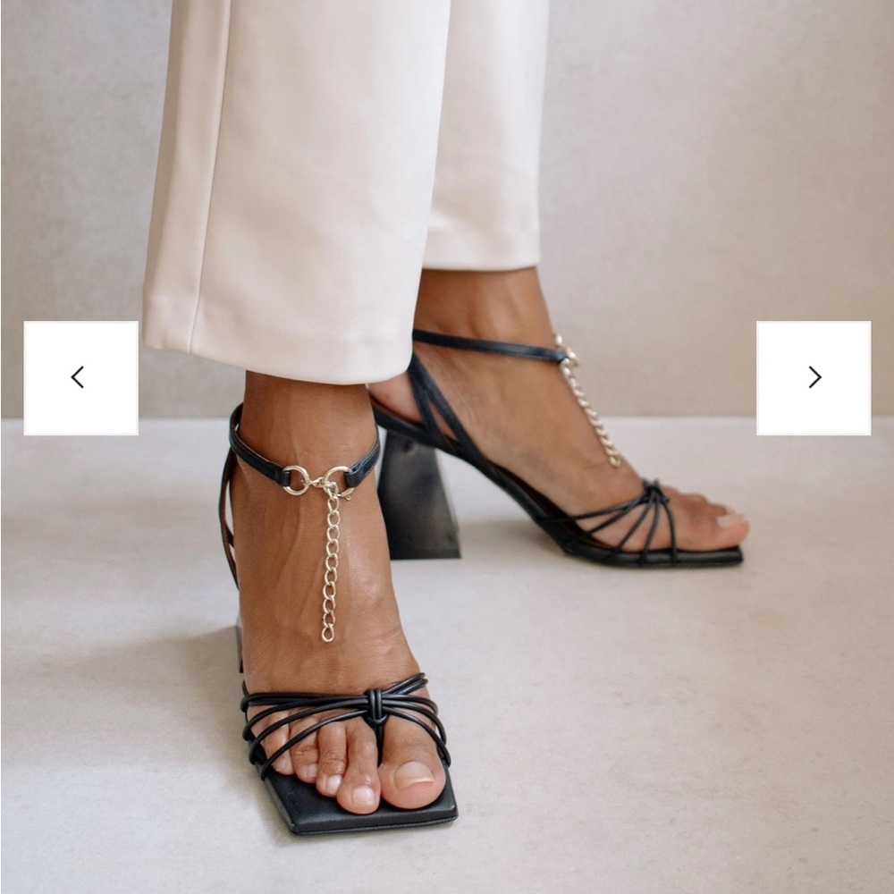 ALOHAS Cactus Black Sandals - Picture 6 of 11